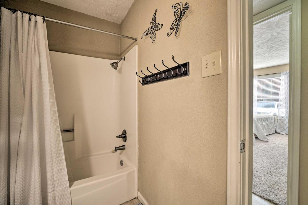 Апартаменти Game Day Retreat Pool Access, 2 Mi To Texas A And M Колледж-Стейшен Екстер'єр фото
